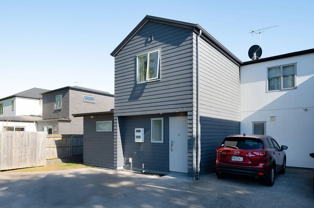Hamilton Lake 4 Bedroom One for the Investors