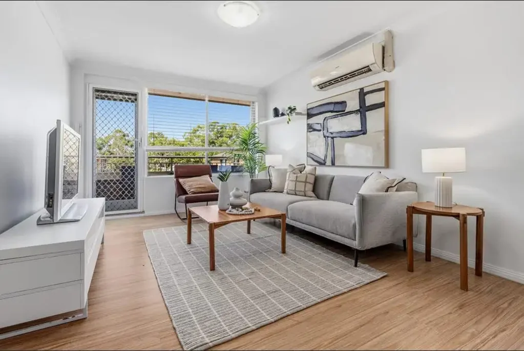 Top Floor Living with Natural Light & Everyday Convenience