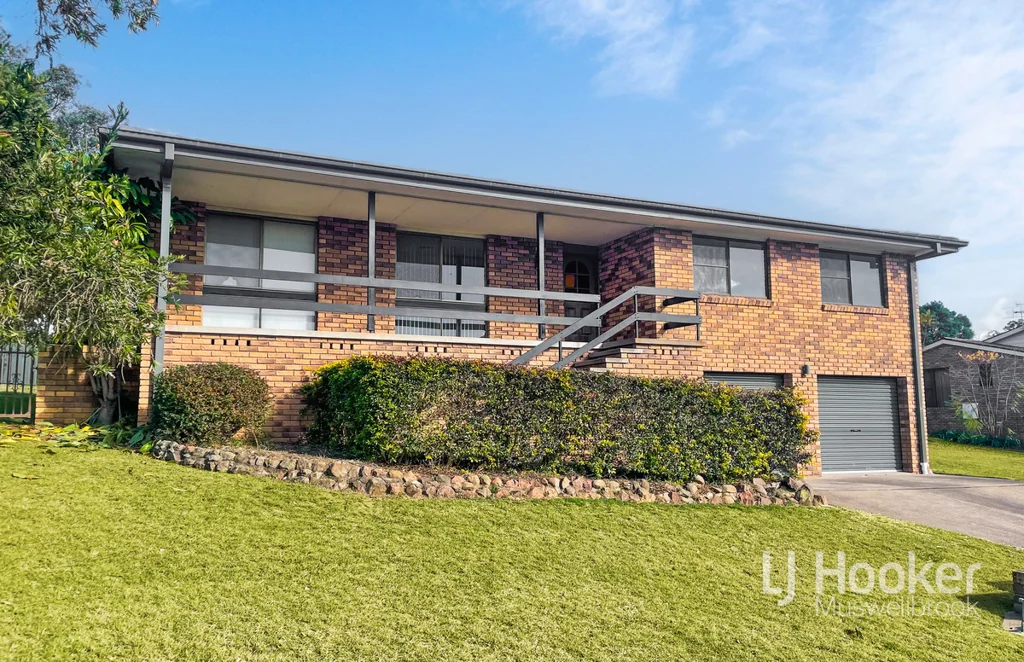 FURNISHED 6 BEDROOM HOME