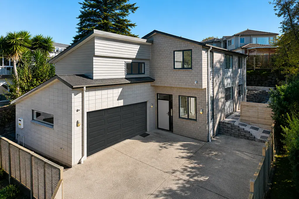 Onehunga 5બેડરૂમ SUBSTANTIAL FAMILY LIVING: SLOPES OF ONE TREE HILL