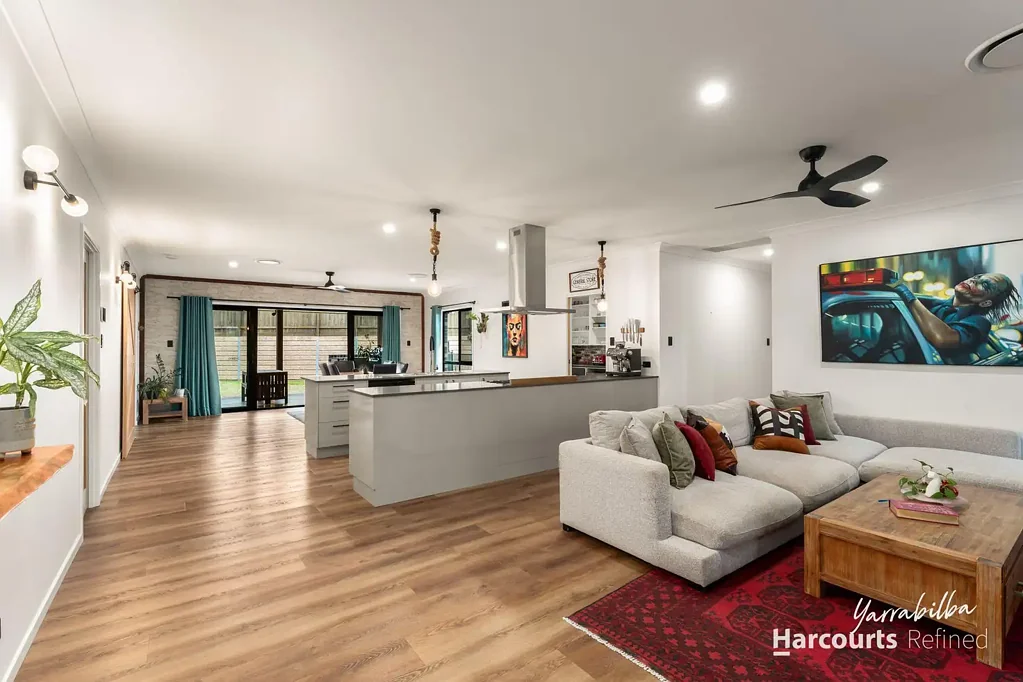 Flagstone 4 Slaapkamer WHERE EVERYDAY LIVING MEETS EVERYDAY LUXURY