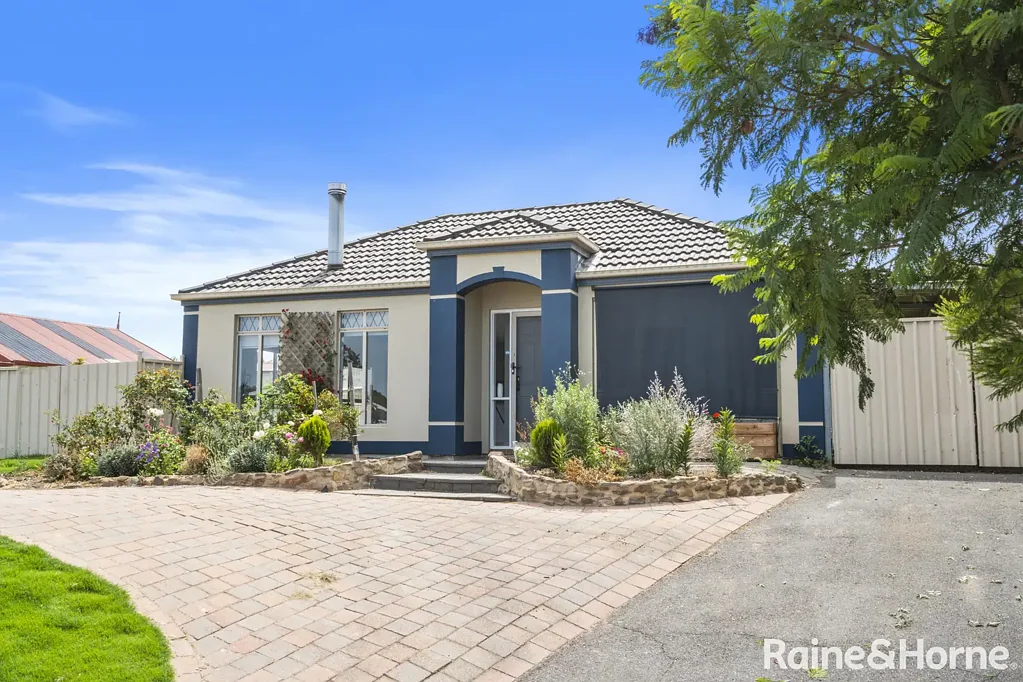 10 Blue Court, Strathalbyn, SA 5255