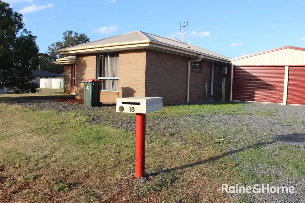 18 Duke Street, Memerambi, QLD 4610