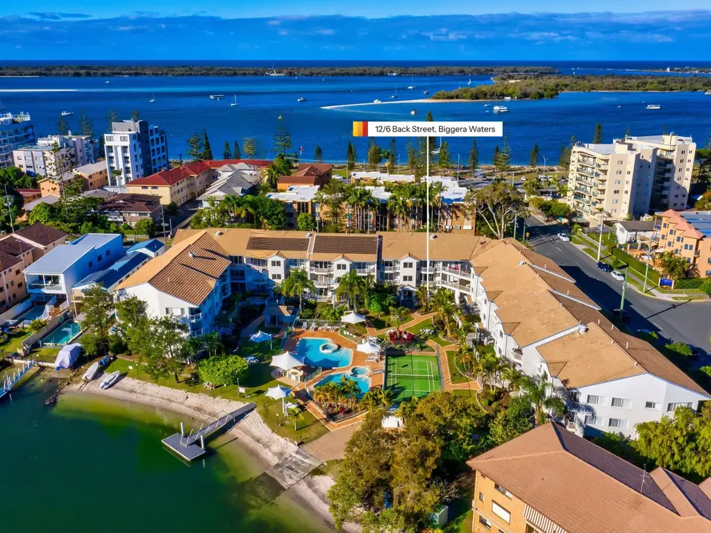 Biggera Waters 2ห้องนอน Fully Refreshed Waterfront Apartment – Simply Move In