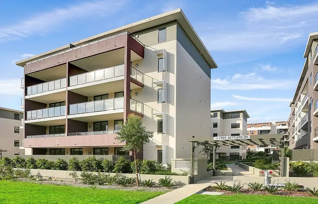 Kellyville 2બેડરૂમ Sunlit Modern Apartment with Strong Rental Return - Steps from the Metro