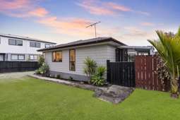 21 Fitzherbert Avenue, West Harbour