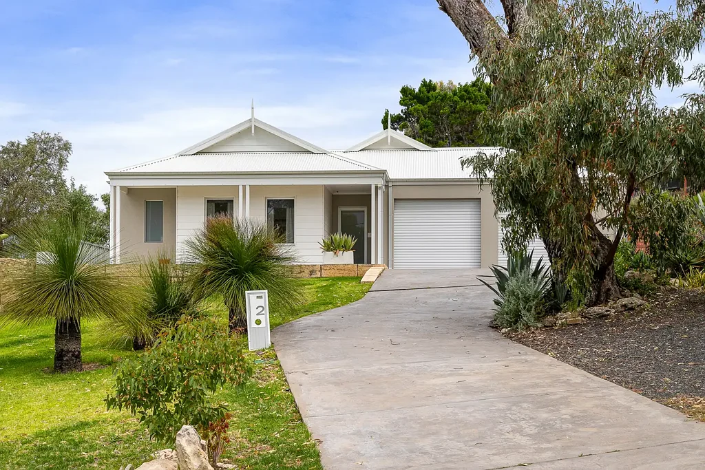 Dawesville 3침실 HAMPTONS ELEGANCE, ESTUARY-SIDE LIVING WITH STYLE, SPACE AND SERENITY