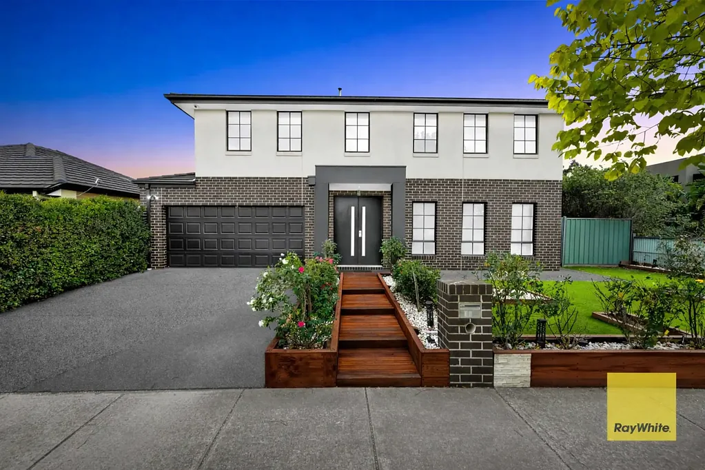 Caroline Springs 4房 宽敞624m²地块 四卧带Ensuite 朝东采光佳 双车库 中心地段 优质学校近 Grand 47-Square Family Home with Dual Ensuites & Multiple Living Zones