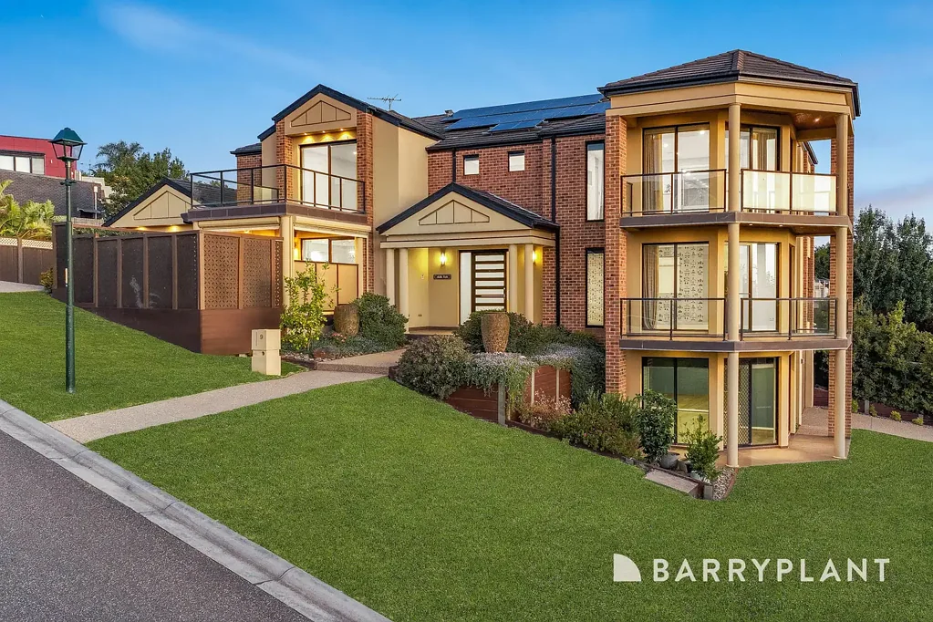 9 Rennat Court, Berwick, VIC 3806