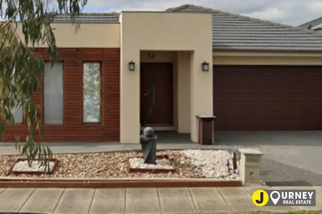 Spacious, Modern Living in the Heart of Epping