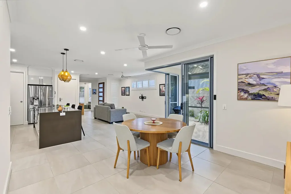 Upper Coomera 2房  Designer Living, Effortless Lifestyle