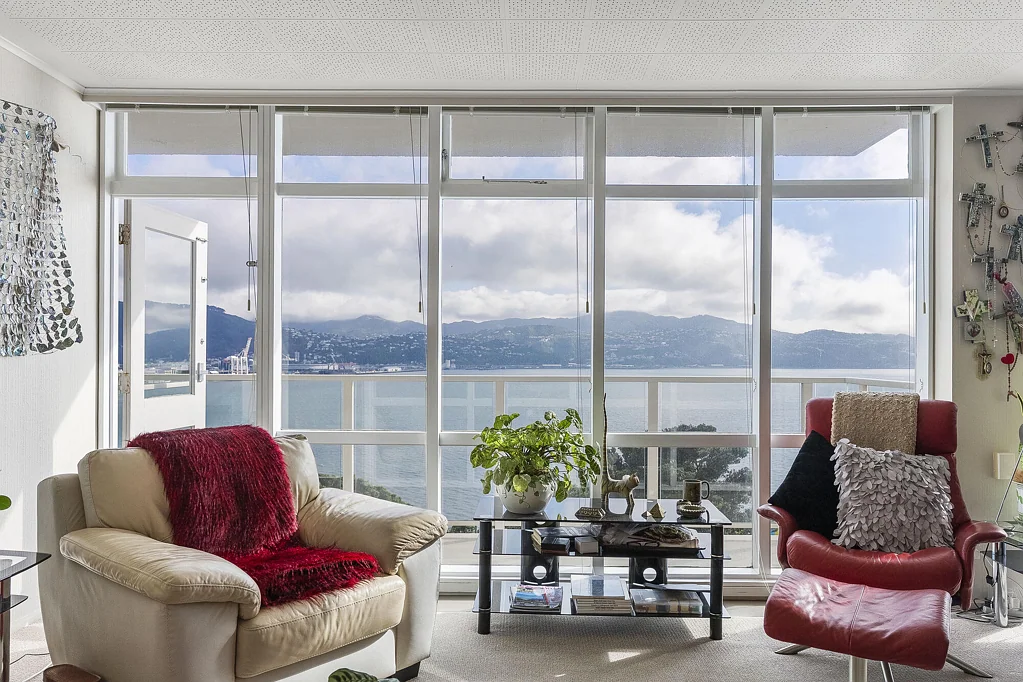 Roseneath 2 Bedroom Location, Sun & Breathtaking Views