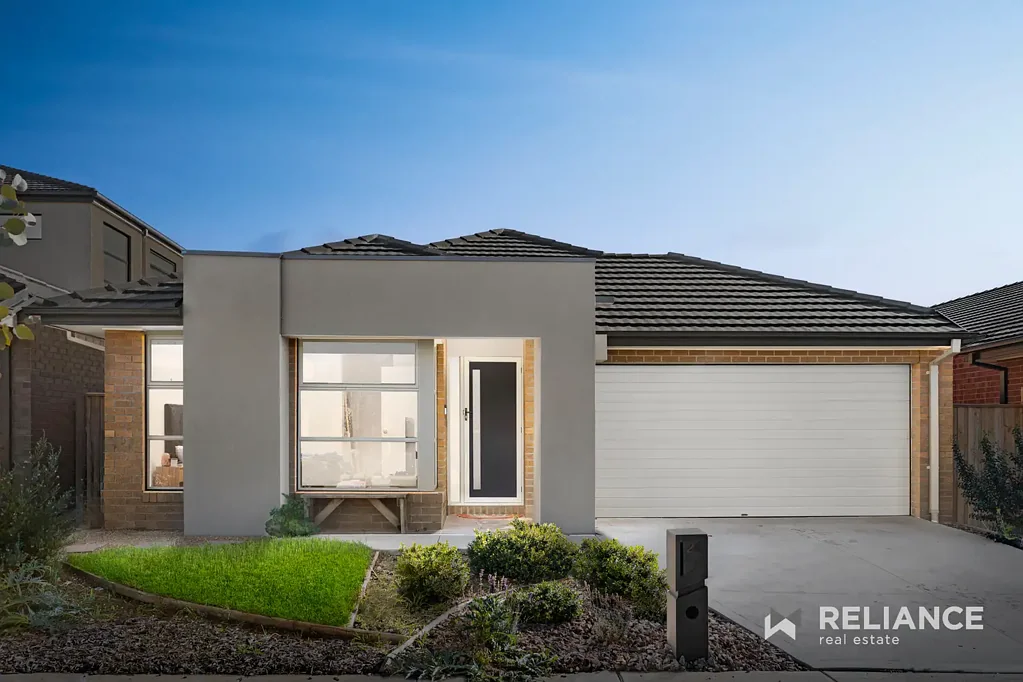 24 Semolina Street, Manor Lakes, VIC 3024