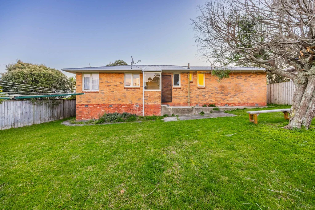 Manurewa East 2Phòng ngủ Developer's Dream – 809m² Opportunity