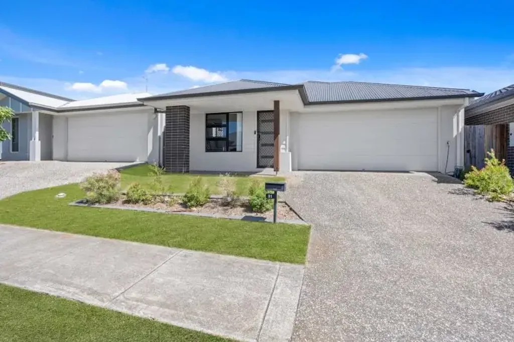 Logan Reserve 4침실 Modern Investment Opportunity in Logan Reserve