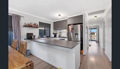 10 Pride Avenue, Munno Para, SA 5115, 4 slaapkamers, 2 badkamers, House