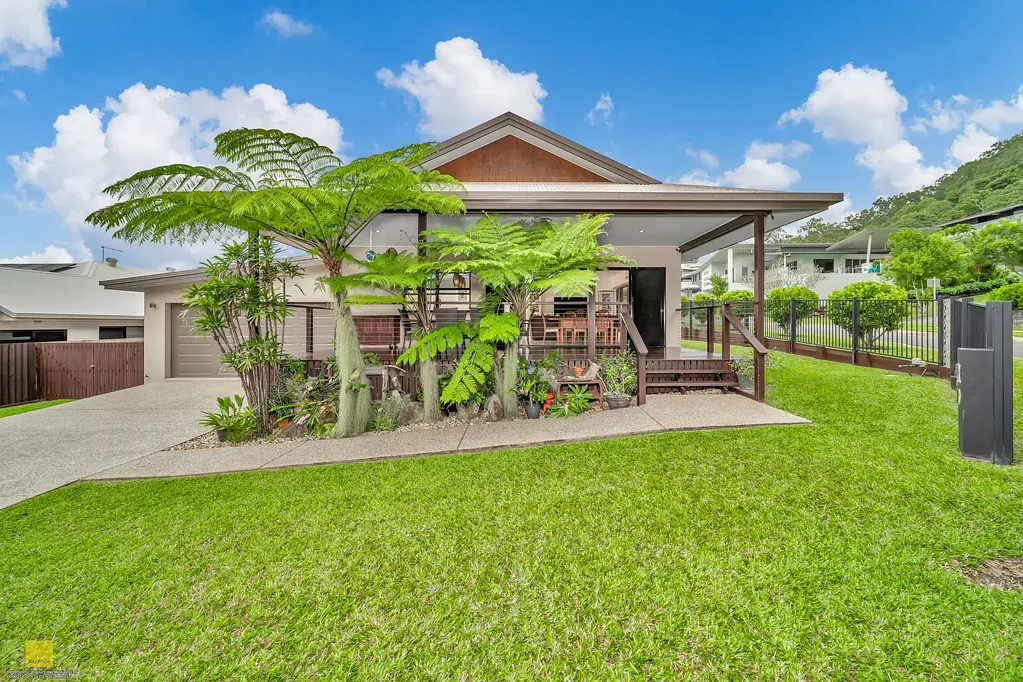 Mount Sheridan 4房  Immaculate Lifestyle Retreat Opposite Reserve with Shed & Side Access