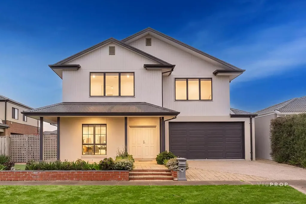Point Cook 5Kwarto Rare 5-Bedroom Family Living with Exceptional Privacy in Saltwater