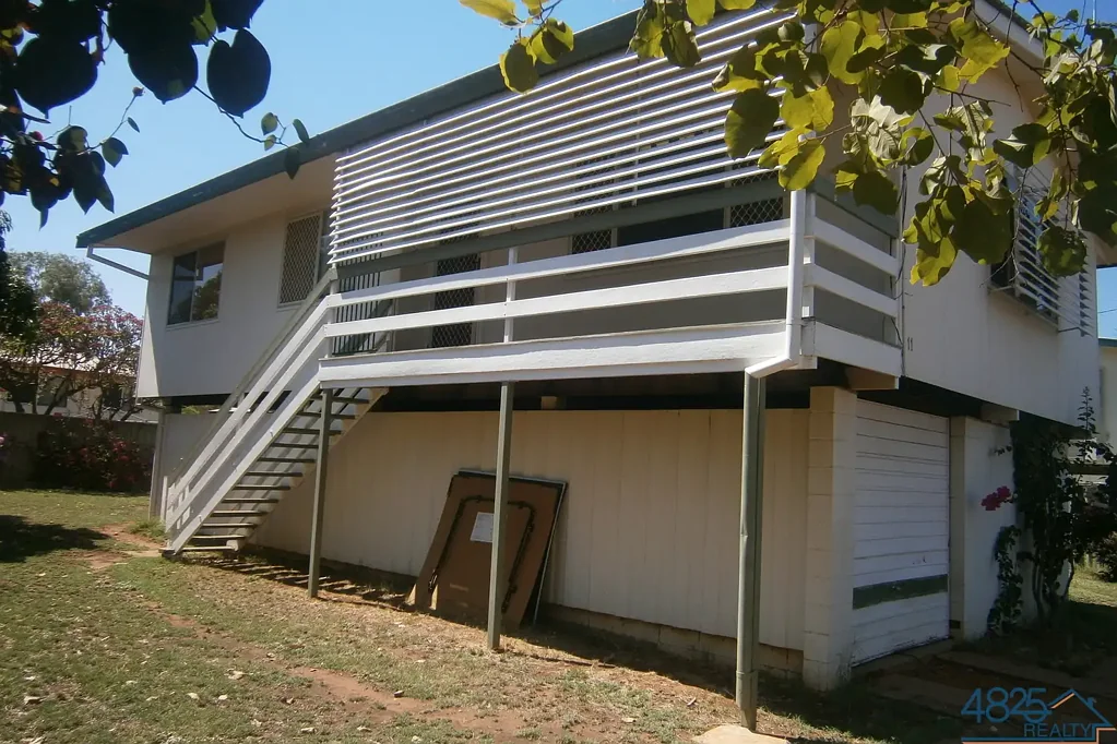 Large 3 bedroom home!!