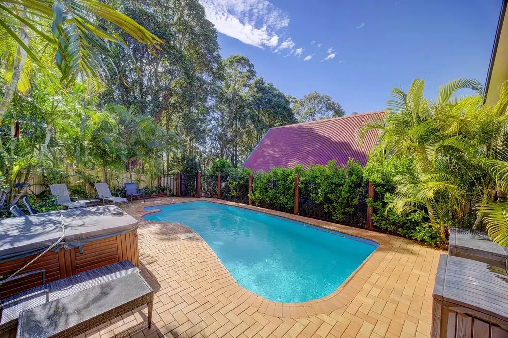 5 Harcourt Crescent, Smiths Lake, NSW 2428