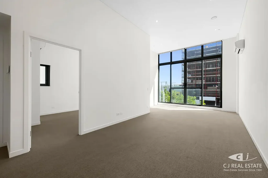 One bedroom apartment with high ceiling and TWO PARKING