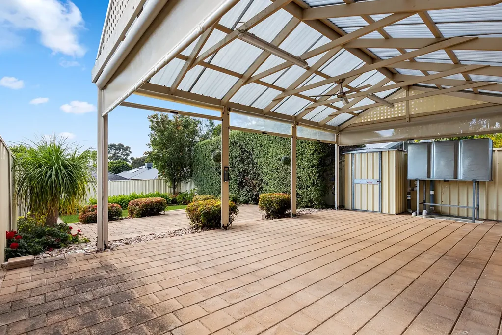 Dover Gardens 3房  Contemporary Comfort with Exceptional Lifestyle Appeal.