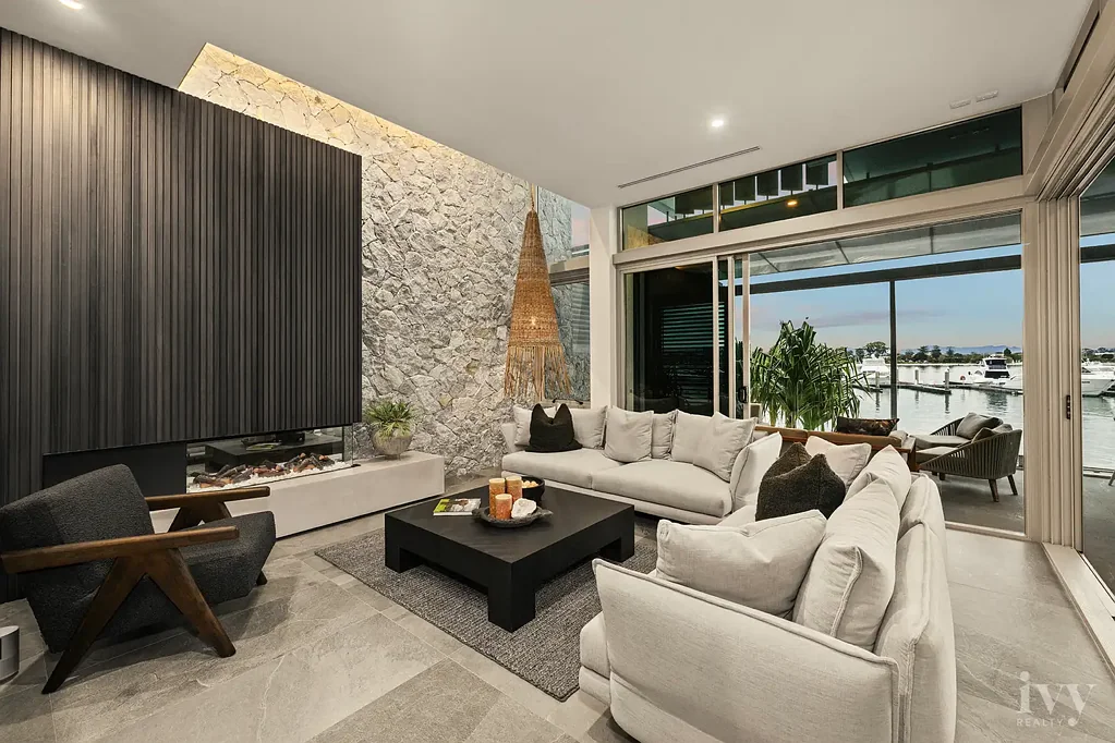 10103/2 Ephraim Island, Paradise Point, QLD 4216