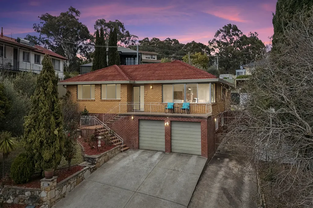 Farrer 5 Slaapkamer MULTIGENERATIONAL FAMILY ENTERTAINER WITH INCREDIBLE VIEWS