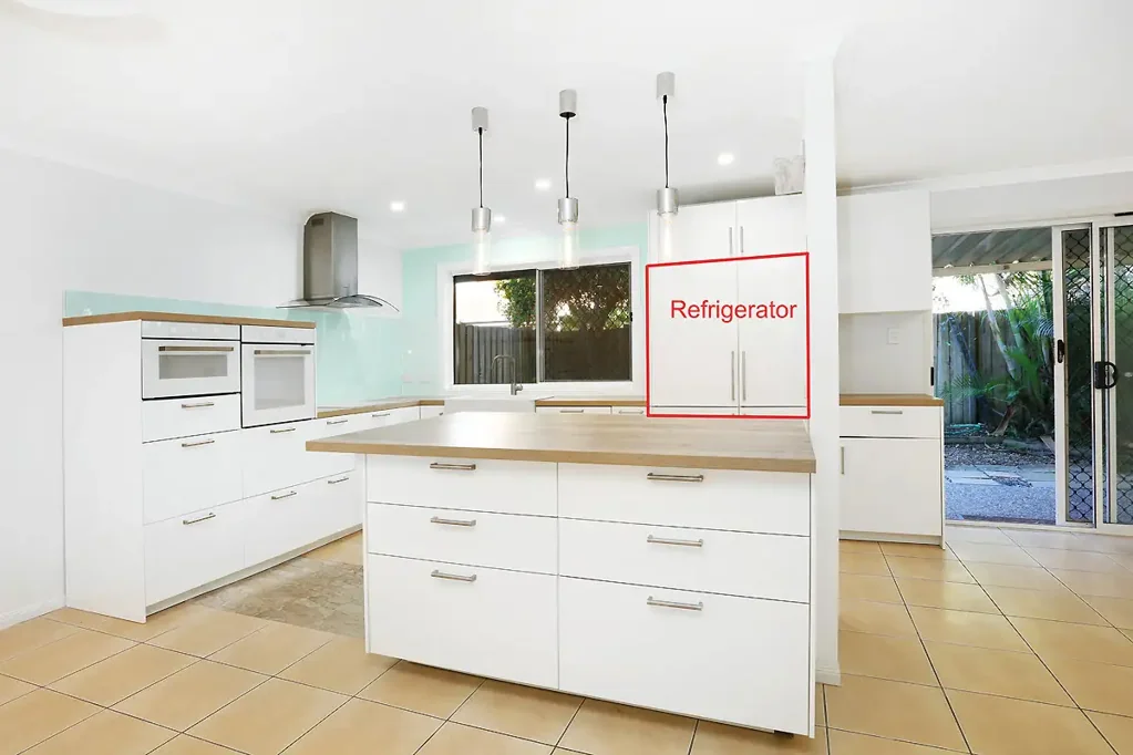 STUNNING TOWNHOUSE WITH PLENTY OF EXTRAS