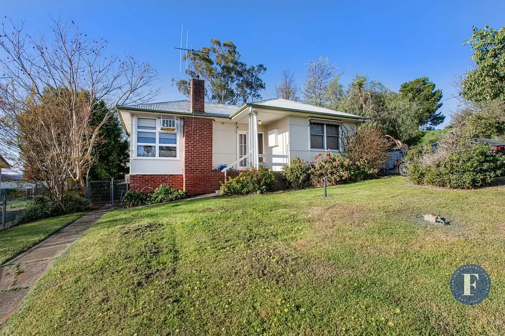 34 Macassar Street, Cowra, NSW 2794