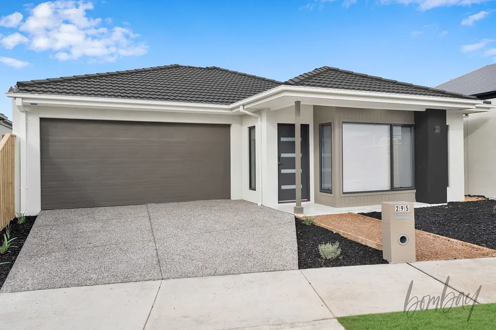 Spacious Family Home in Prime Mickleham Location