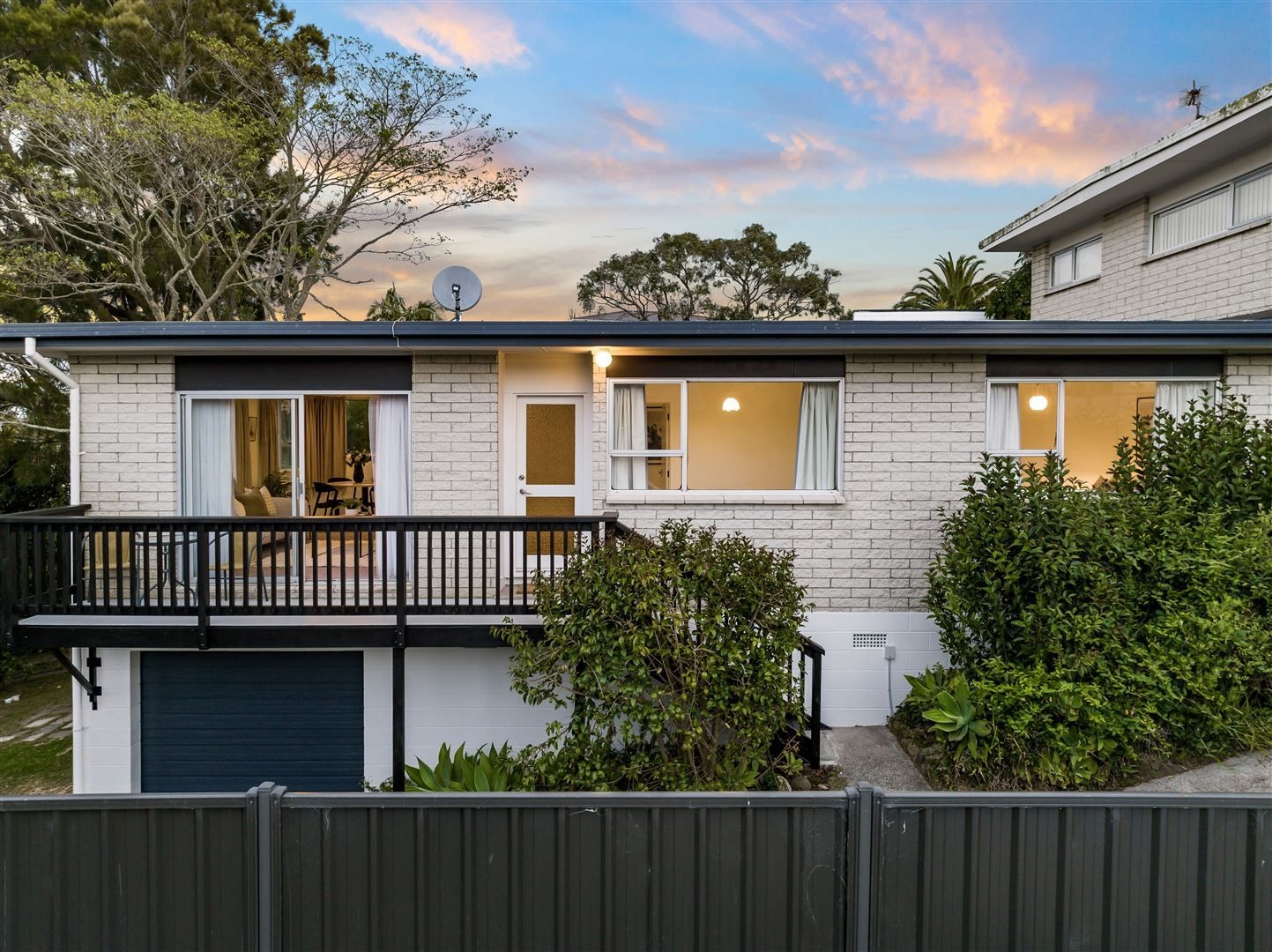 2/18 Sealy Road, Torbay, Auckland - North Shore, 3部屋, 0バスルーム, House