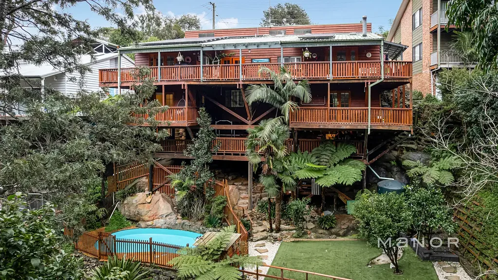 Northmead 6ਬੈੱਡਰੂਮ Modern Treehouse-Style Family Home with Dual Living