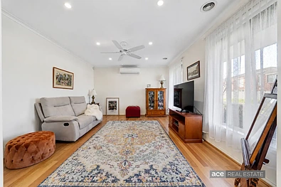 29 Jared Road, Altona Meadows, VIC 3028, 3 slaapkamers, 2 badkamers, House