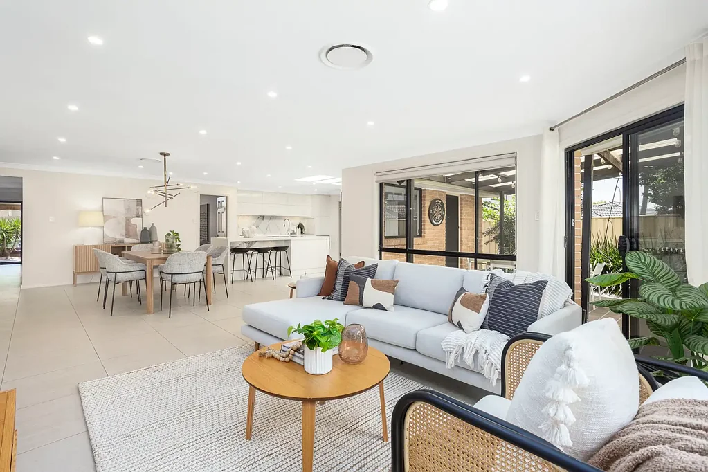 4 Berry Grove, Menai, NSW 2234