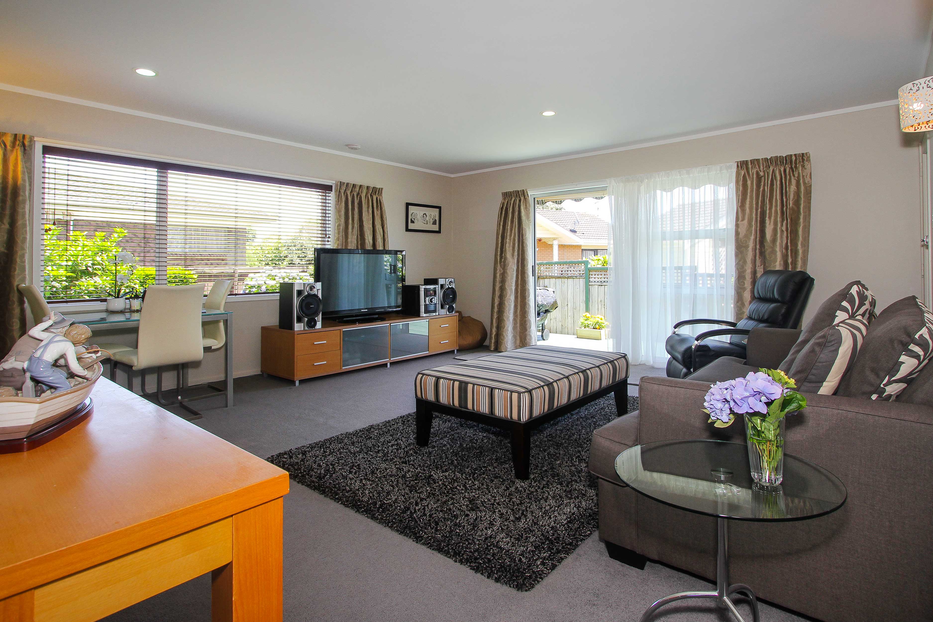 2/32 Miltonia Avenue, Te Atatu South, Auckland - Waitakere, 2 phòng ngủ, 1 phòng tắm