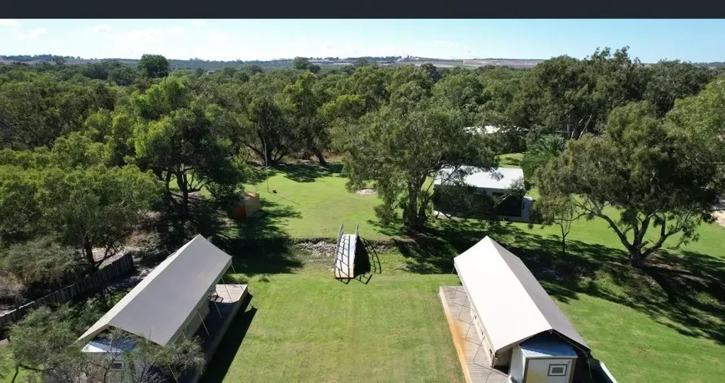 Wanerie 3房  Own the Ultimate Flex: Your Private 100-Acre Riverside Haven!