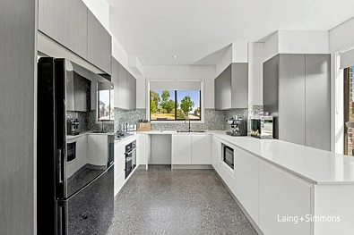 41 Sunburst Drive, Caddens, NSW 2747, 3 slaapkamers, 2 badkamers, Apartment