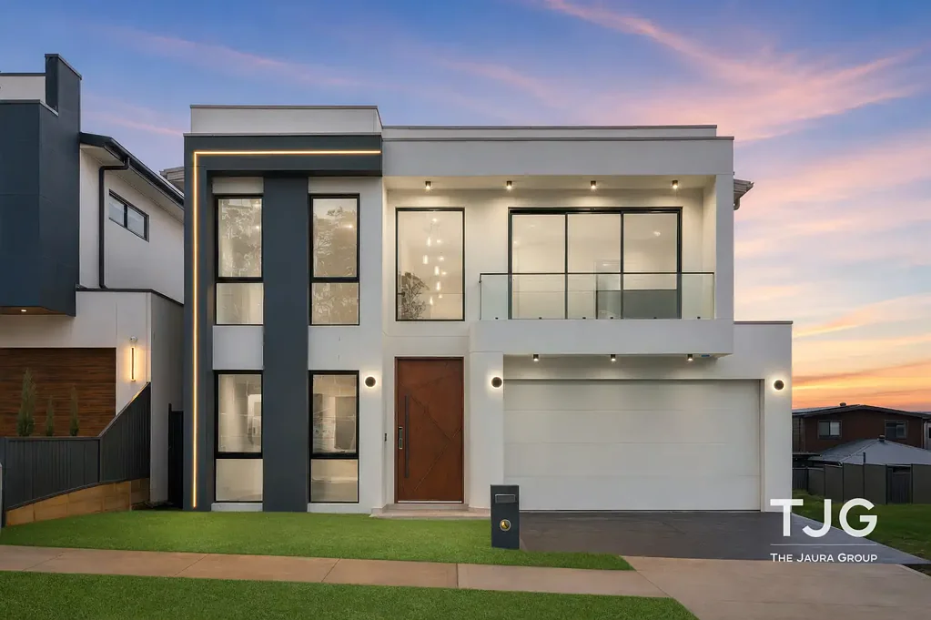 Oakville 5房  现代奢华与家庭生活的宣言  A Statement of Modern Luxury & Family Living