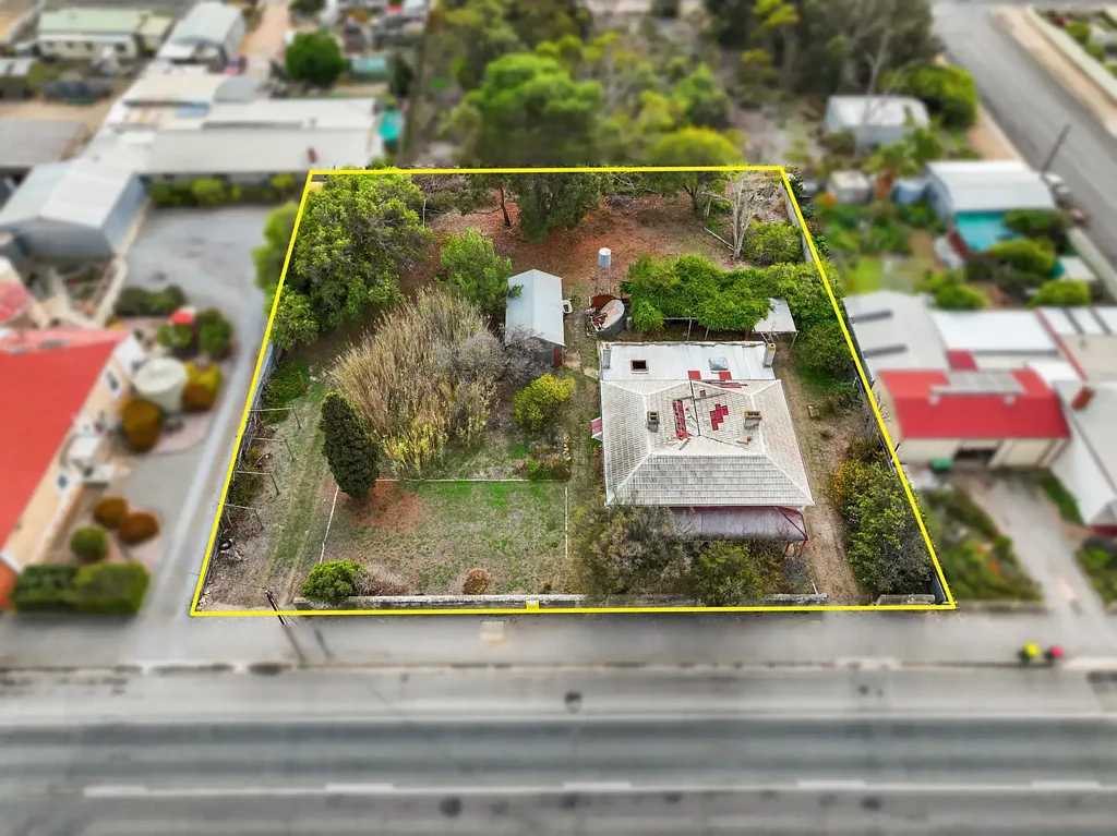 Yorketown 3 Bedroom Are you looking for a Project?