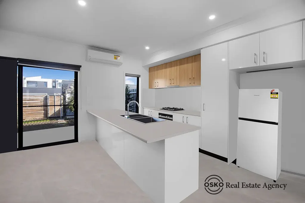 Deanside 3 Bedroom 23 Joey Crescent, Deanside – Prime Investment Opportunity Next to Upcoming First Coles! | Investors Dream Location! Tenated