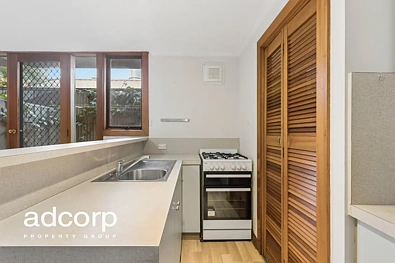 3/15-19 Owen Street, Adelaide, SA 5000, 2 slaapkamers, 1 badkamers, Townhouse
