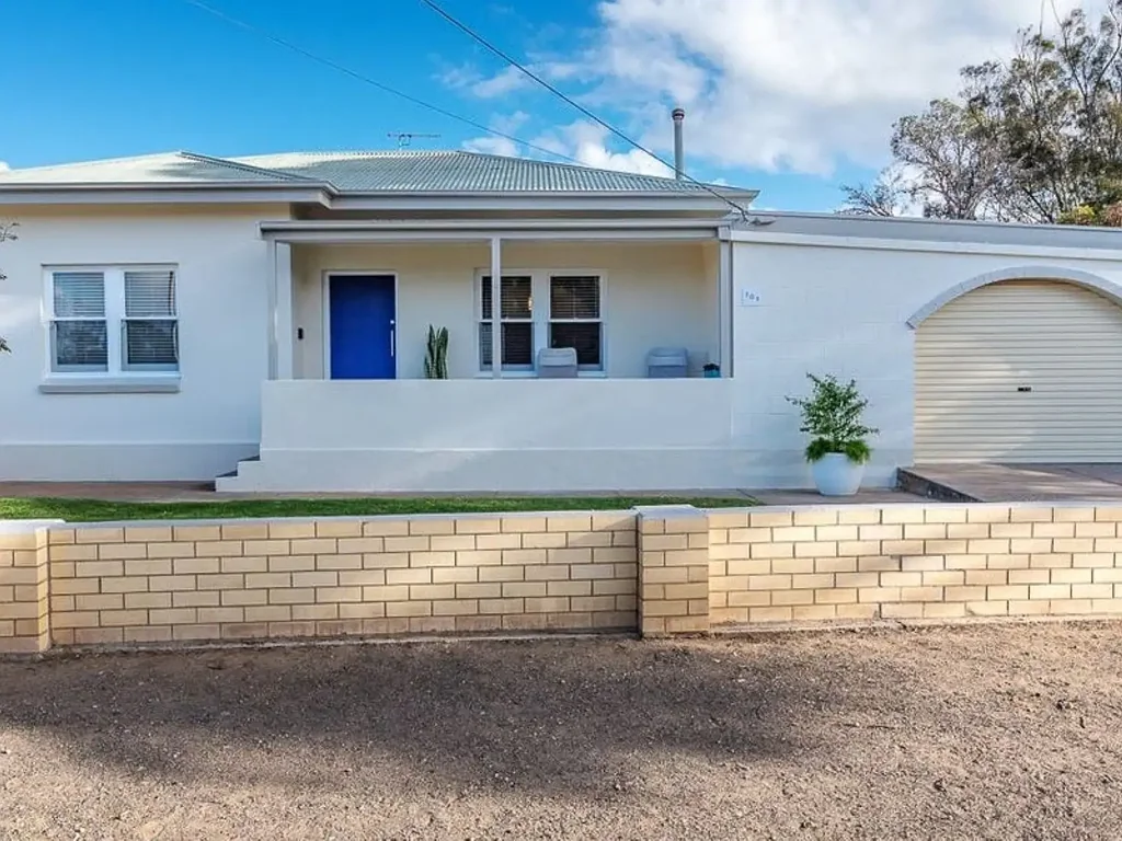 Exterior - 101 Hill Street, Murray Bridge, SA 5253