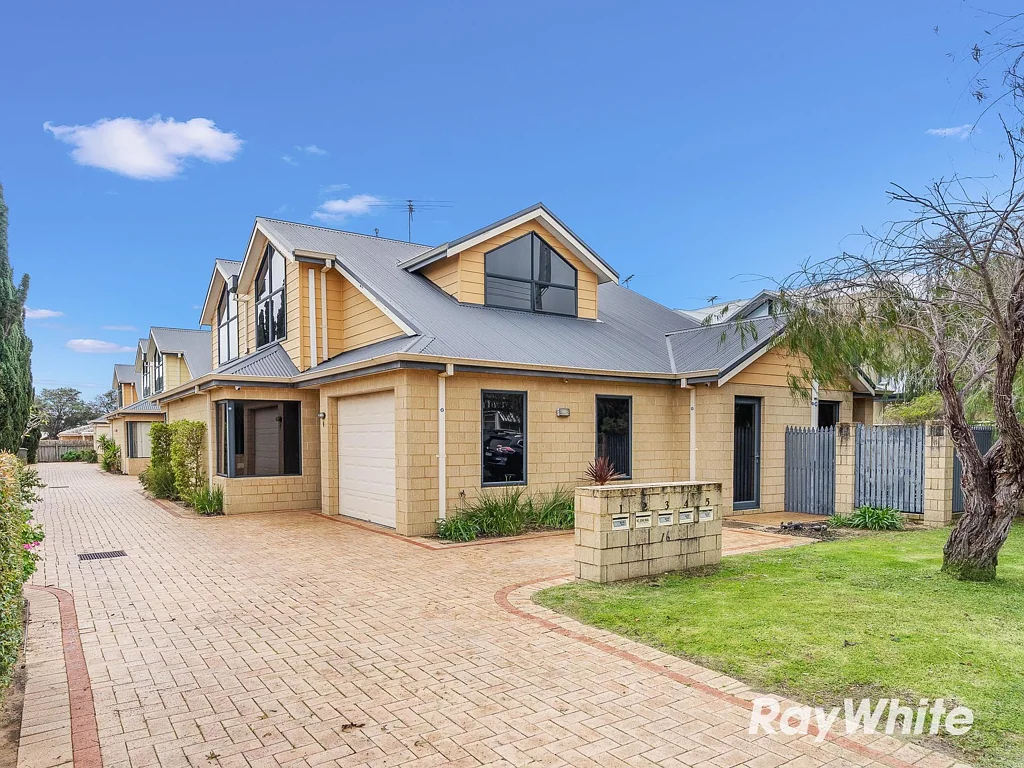 1/16 Davey Street, Mandurah, WA 6210
