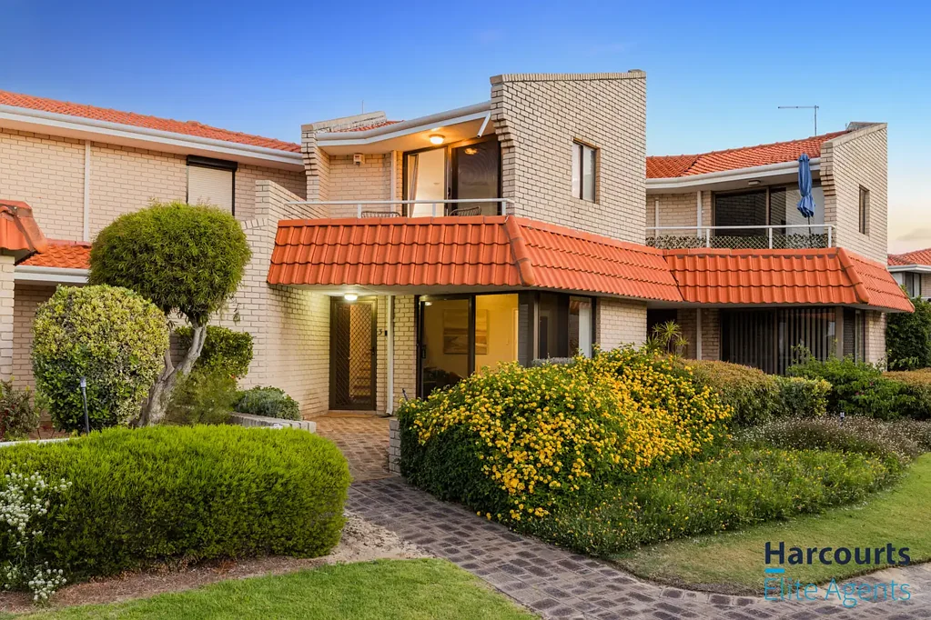 Rockingham 2Kwarto Absolute Beachfront Living with Uninterrupted Palm Beach Views