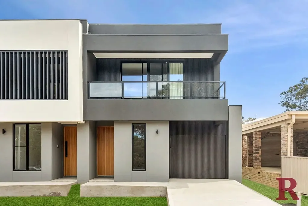 Oversized 5-Bedroom Duplex with Pool, Butler's Pantry & Exceptional Entertaining