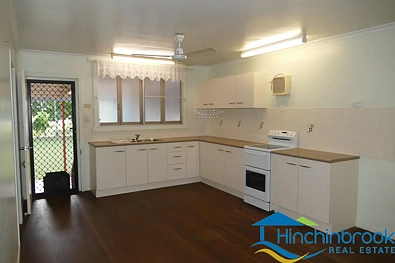 108 Bowen Street St, Cardwell, QLD 4849, 2 Bedrooms, 1 Bathrooms, House