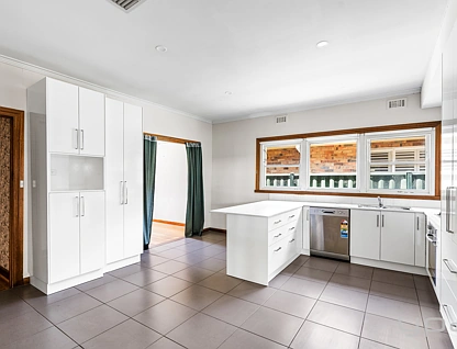 121 Werribee Street North, Werribee, South West Melbourne, 3 ਕਮਰੇ, 2 ਬਾਥਰੂਮ, House