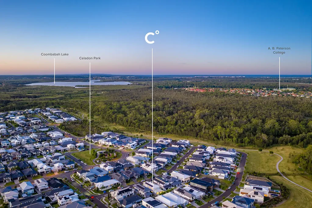 Helensvale 4房  A Contemporary Coastal Sanctuary in The Surrounds