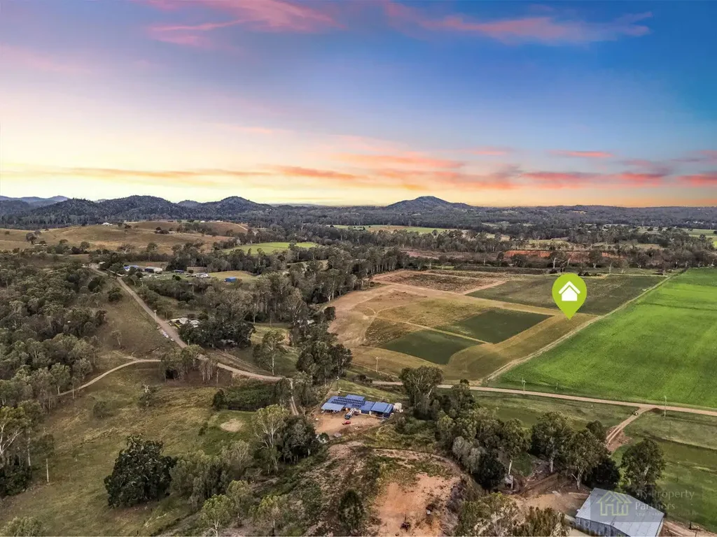 Borallon  Rare Dual-Living Acreage Opportunity – Held for 34 Years on 67.36 acres